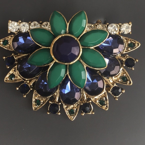 Coco Carmen Jewelry - NWT Blue/ GR  Rhinestone Flower Charming Brooch